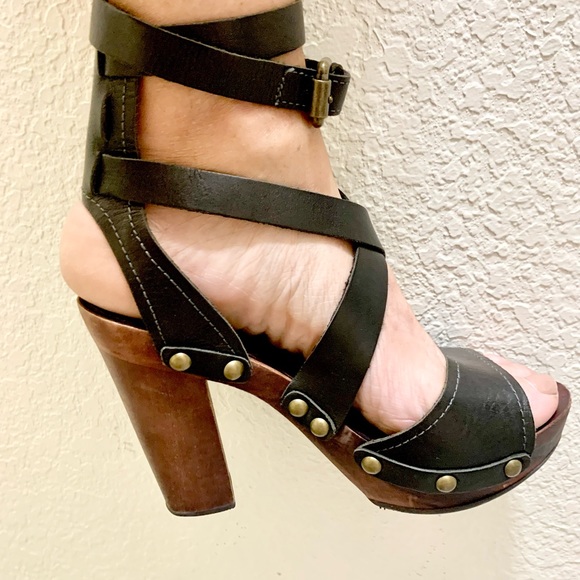 Vintage 2009/2010  ASH wooden strap up heel platforms - Picture 6 of 6